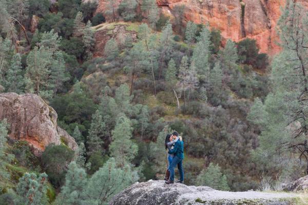 pinnacles-national-park-engagement-shoot-adventure-12
