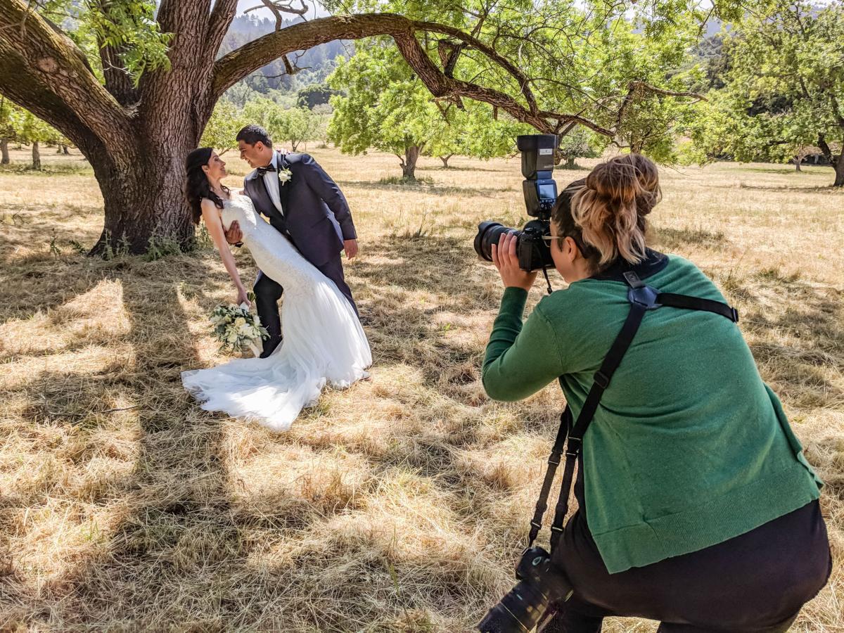 How to Choose a Wedding Photographer